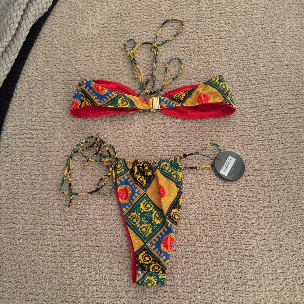 SOLD Sommer Swim Baroque Bikini NWT Size Small - Picture 2 of 5